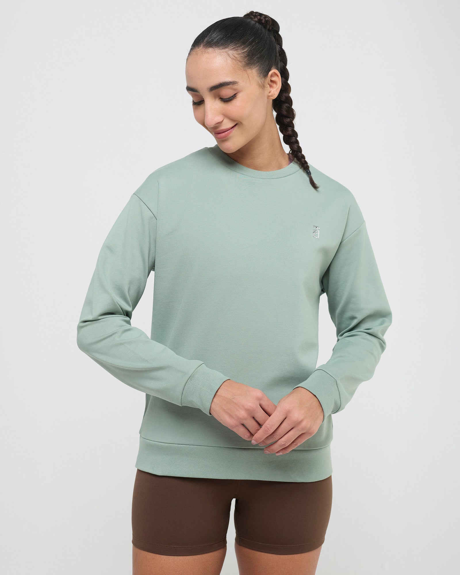 Essential CrewNeck Sweatshirt