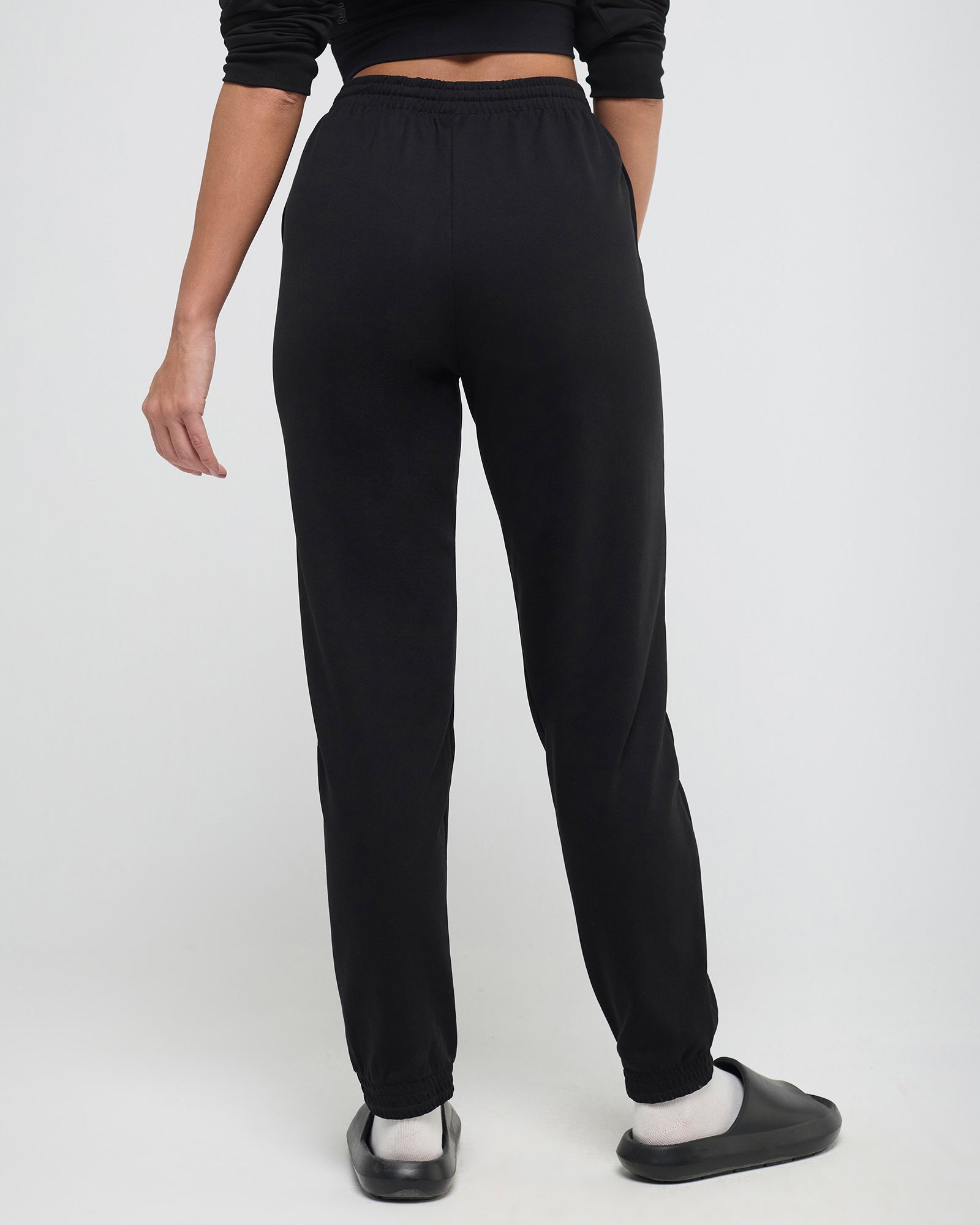 Essential CrewNeck Sweatshirt & Joggers co-ord Set