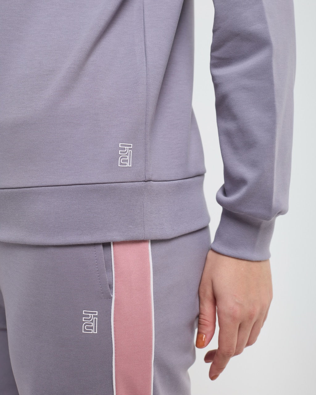 Wave High Neck Sweatshirt