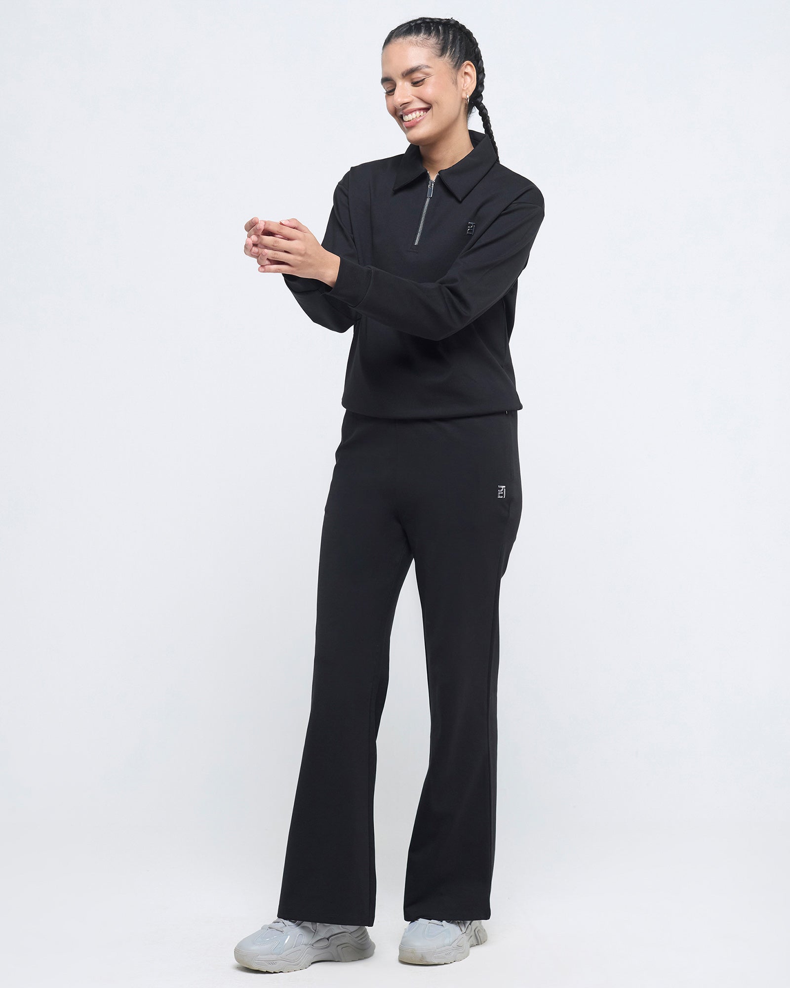 Essential Flare Pants