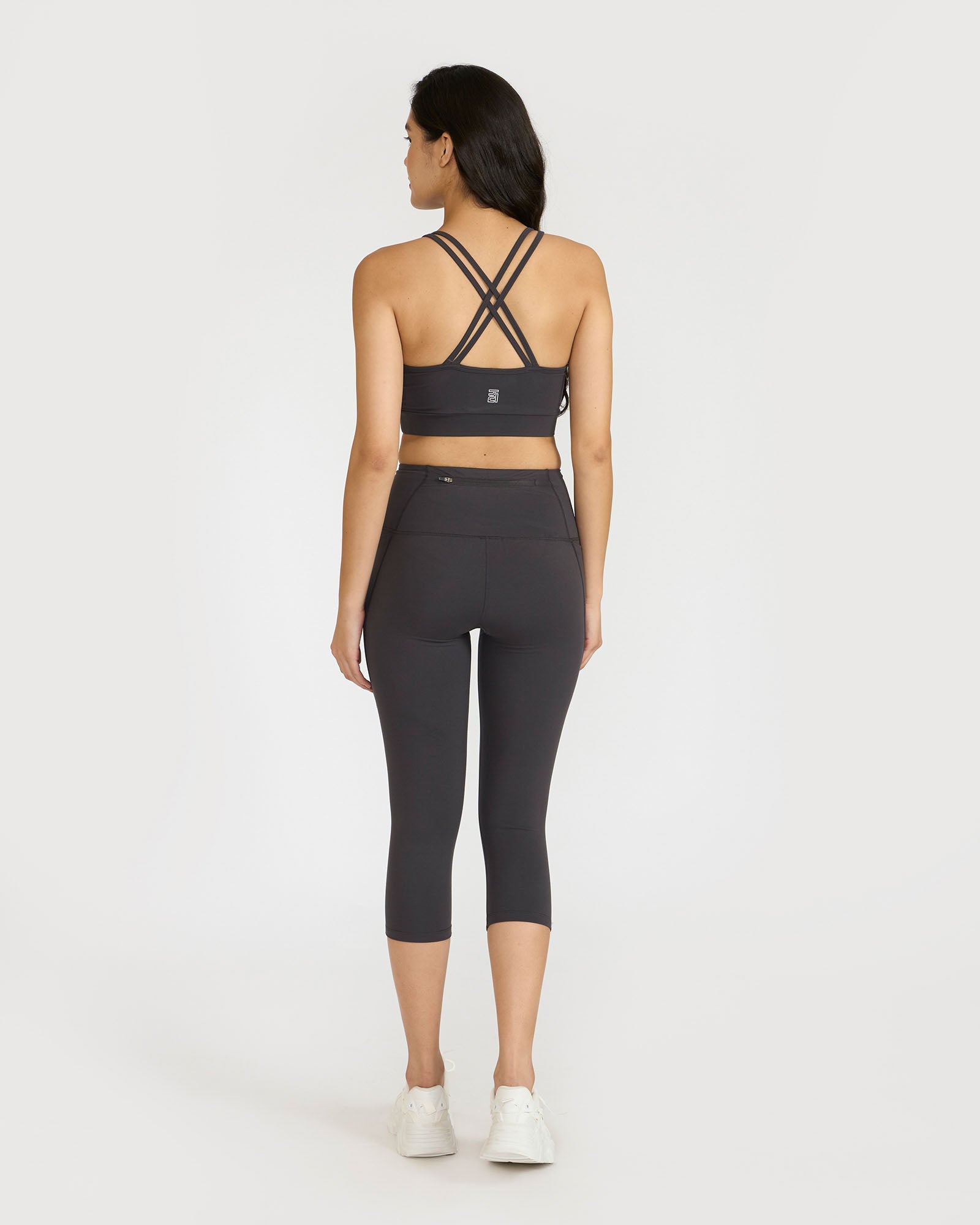 Zen Padded Sports Bra - Round Neck