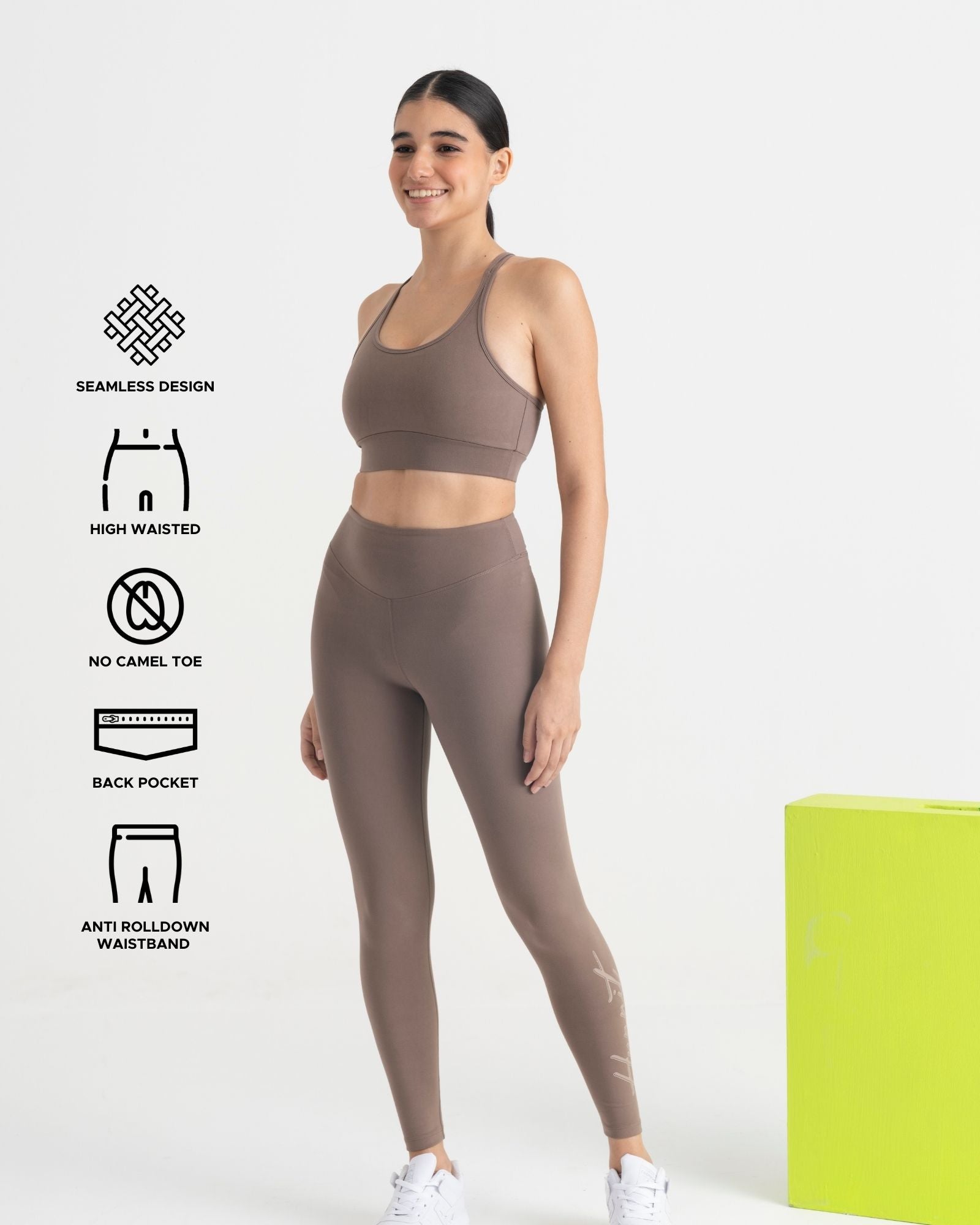 Zen Seamless Leggings and Round neck sports Bra Co-ord Set