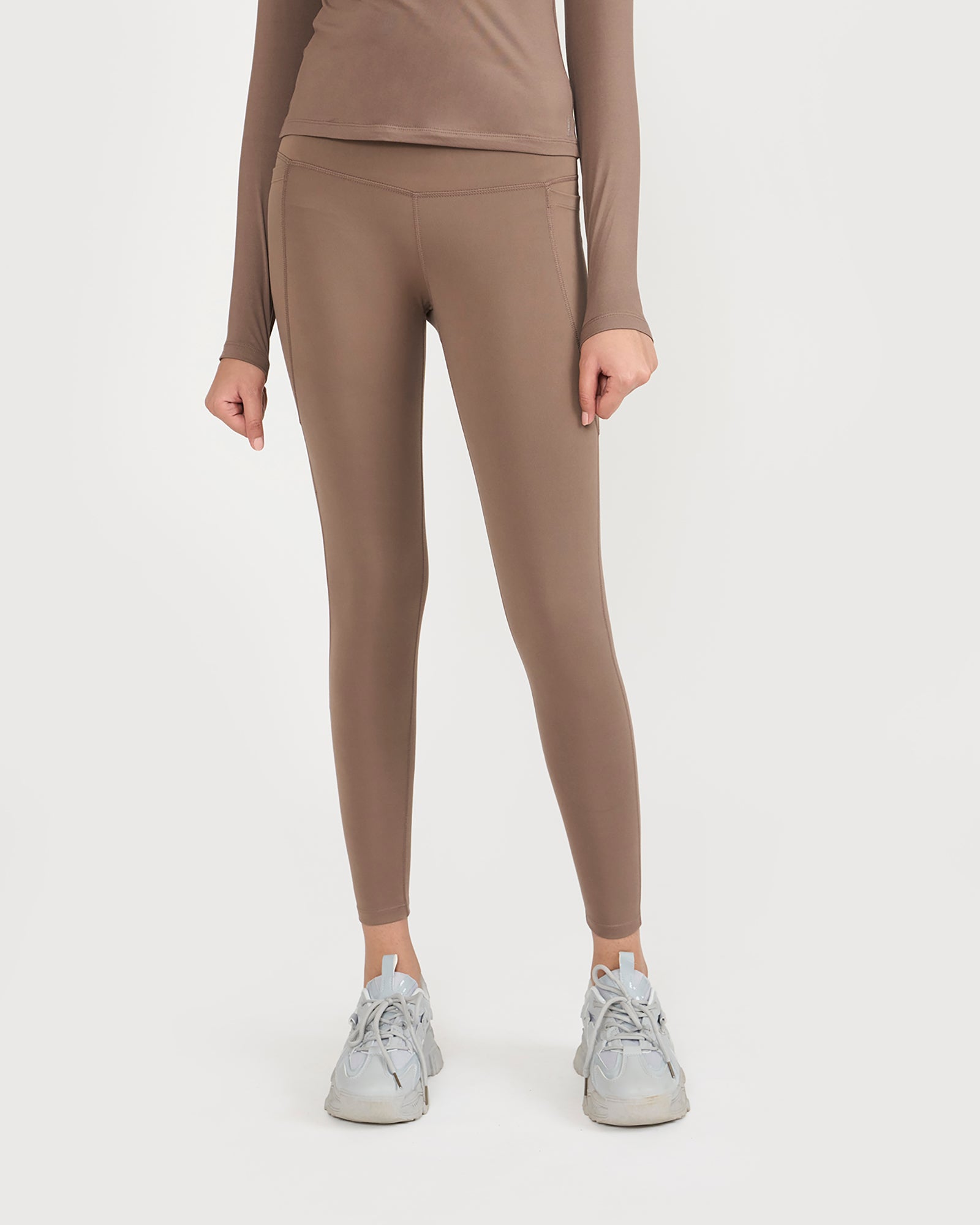 Zen Full Sleeves Top with In-built Sports Bra & Ankle Length Leggings Co-ord Set