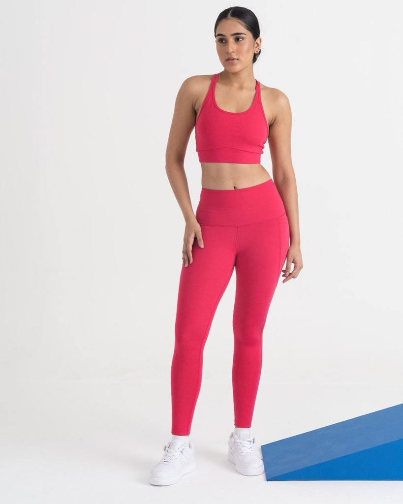 Hunnit  Zen 7/8 Leggings and Round Neck Sports Bra Co-ord Set - Hunnit