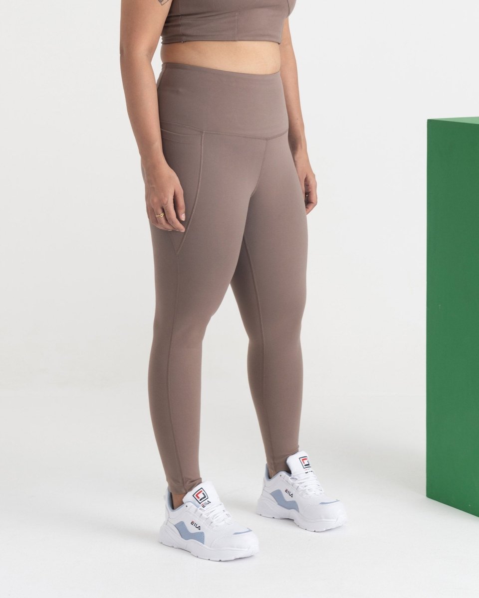Zen Ankle Length Leggings and Padded V Neck Sports Bra Co-ord Set