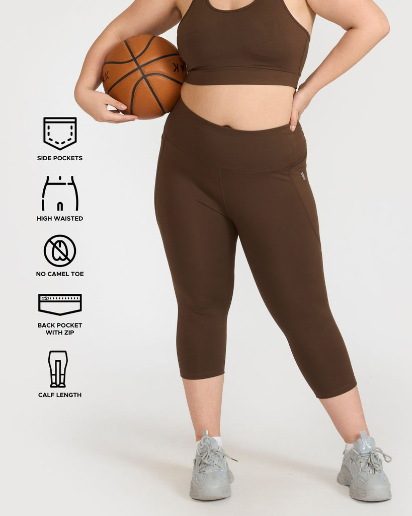 Hunnit Zen Capris and Round Neck Sports Bra Co-ord Set Zen Capris and Round Neck Sports Bra Co-ord Set