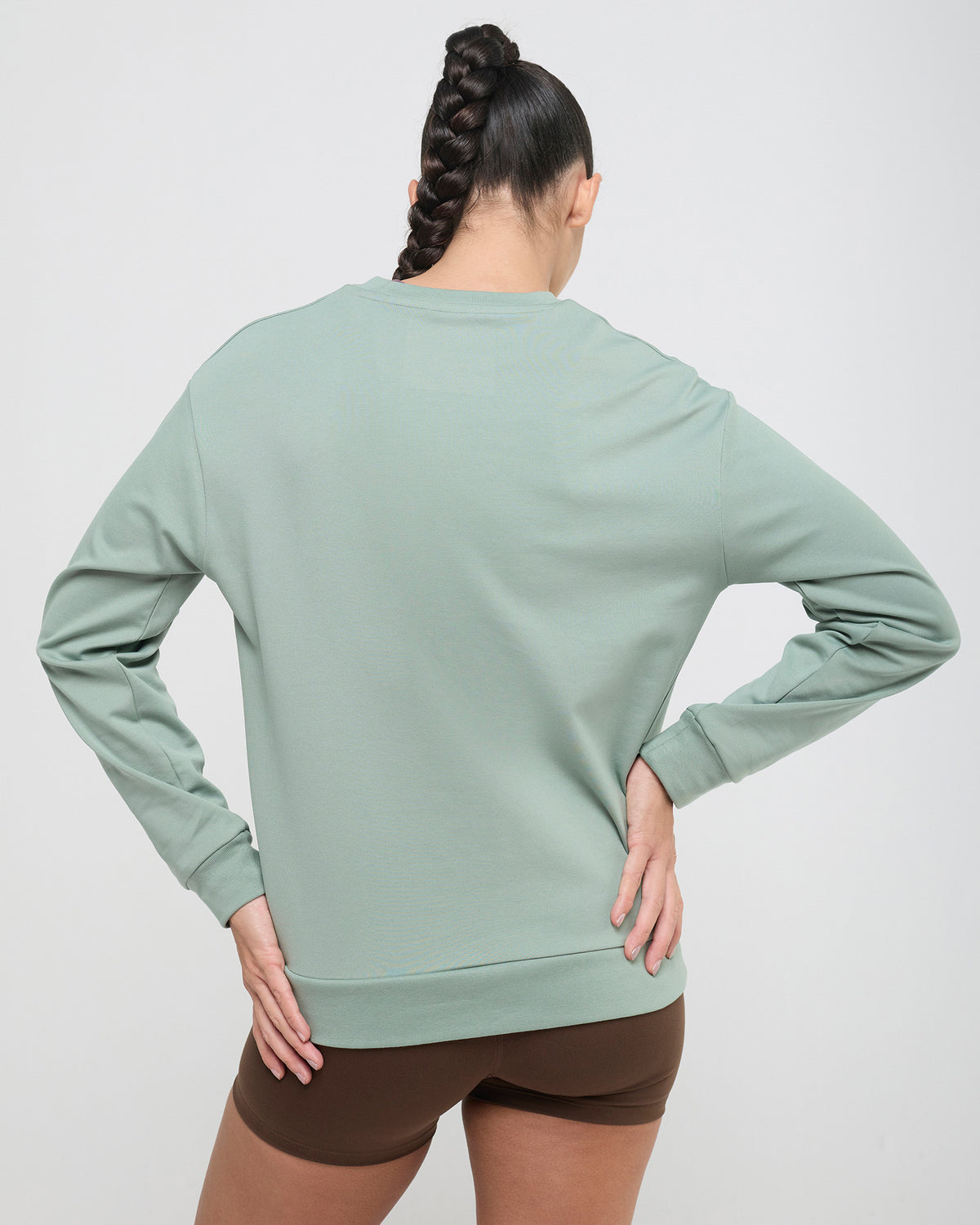 Essential CrewNeck Sweatshirt