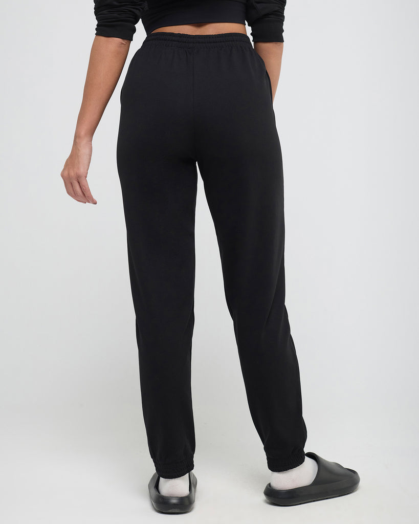 Hunnit Essential CrewNeck Sweatshirt & Joggers co-ord Set Essential CrewNeck Sweatshirt & Joggers co-ord Set
