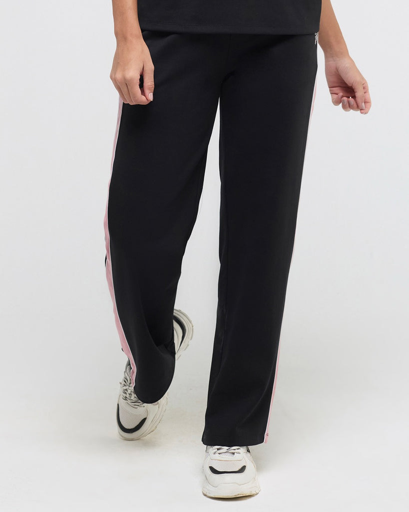 Hunnit Wave High Neck Sweatshirt and Straight Pants Co-ord Set Wave High Neck Sweatshirt and Straight Pants Co-ord Set