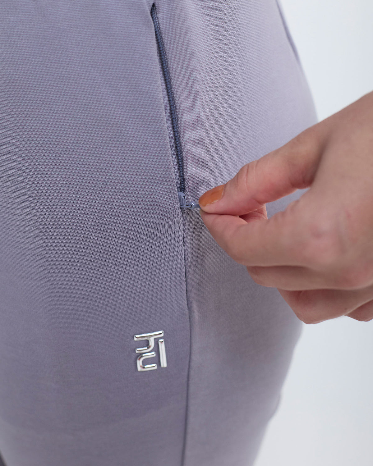 Essential Flare Pants