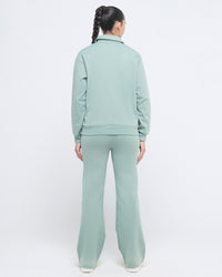 Essential Flare Pants