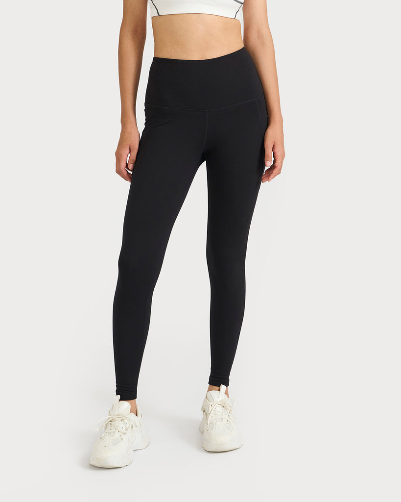 Hunnit Zen Nova Sports Bra & Ankle Length Leggings Co-Ord Set 