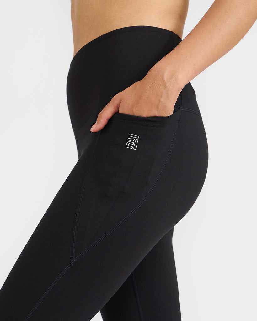 Hunnit Zen Halo Sports Bra & Ankle Length Leggings Co-ord Set 