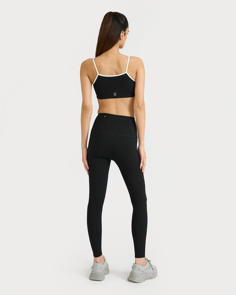 Hunnit Zen Nova Sports Bra & Ankle Length Leggings Co-Ord Set 