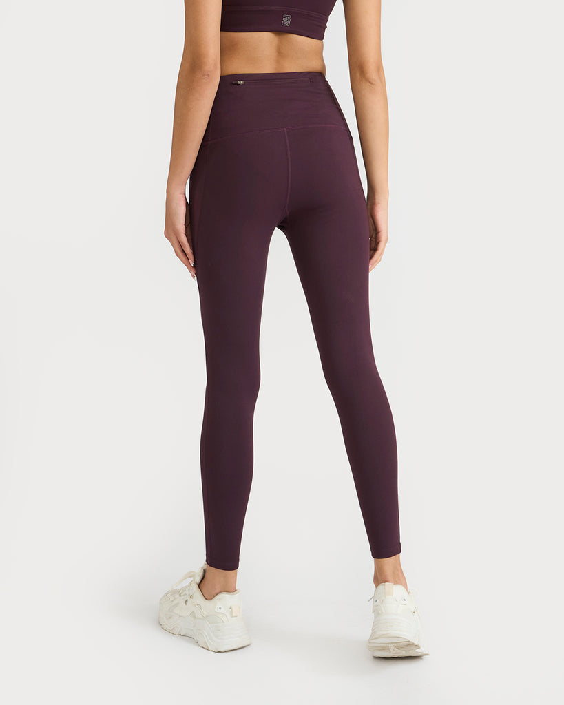 Hunnit Zen Halo Sports Bra & Ankle Length Leggings Co-ord Set 