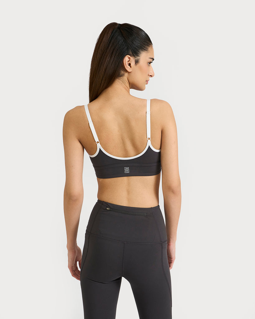 Hunnit Zen Halo Sports Bra & Ankle Length Leggings Co-ord Set 