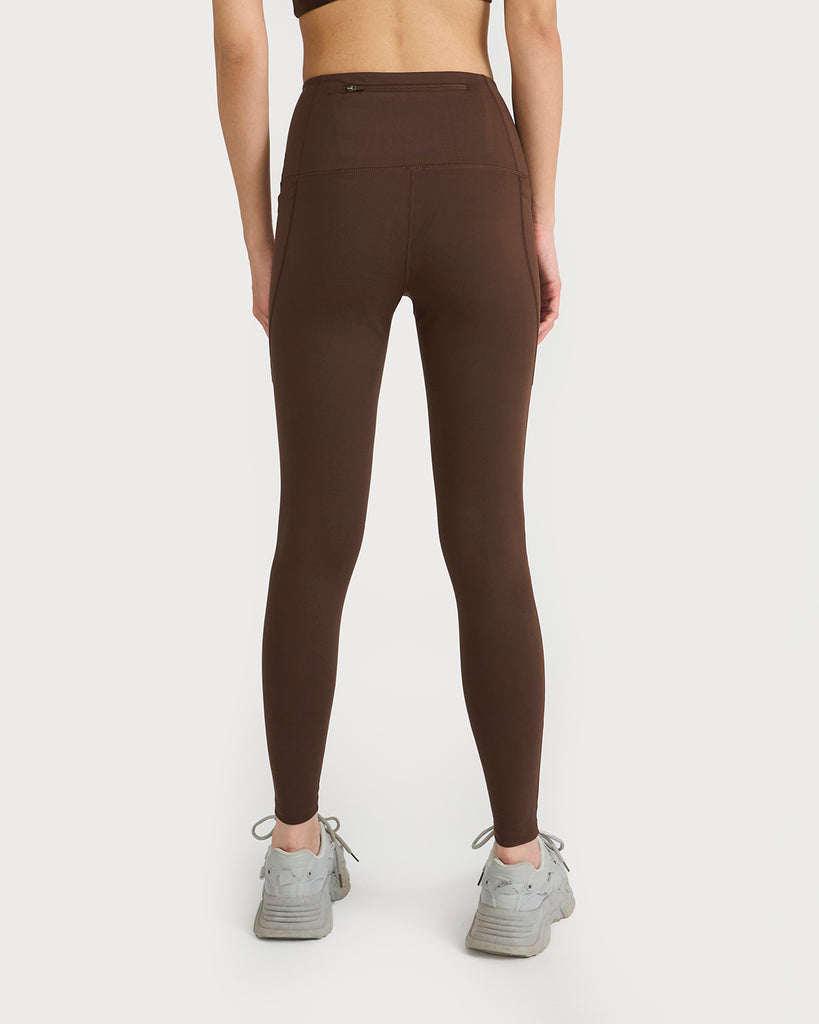 Hunnit Zen Halo Sports Bra & Ankle Length Leggings Co-ord Set 