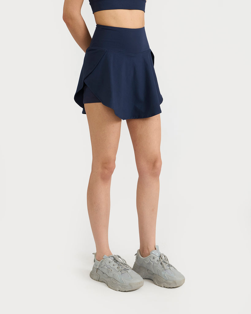 Hunnit Zen Nova Skorts & polo neck 2 in 1 Sports Bra Co-ord Set 
