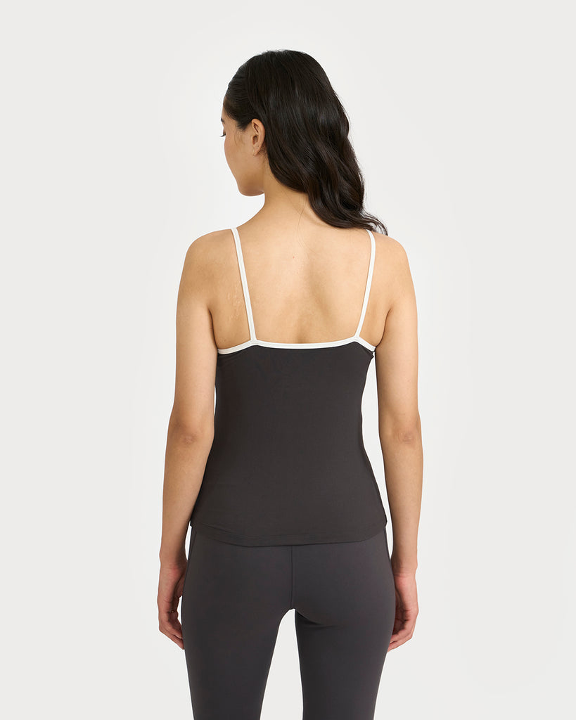 Hunnit zen halo top with in-built bra 