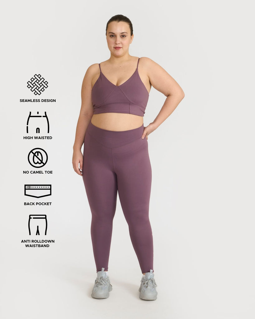 Hunnit Zen Seamless Leggings and V Neck Sports Bra Co-ord Set 