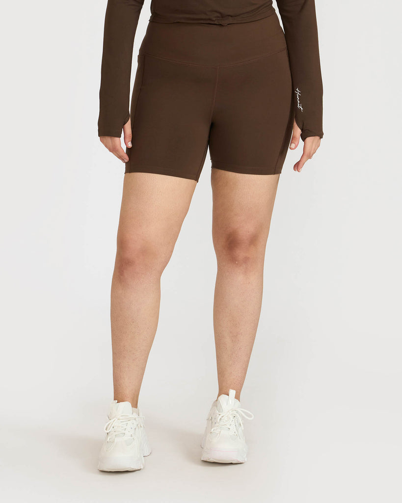 Hunnit Zen Cycling Shorts & Full Sleeve Crop top Co-ord set 