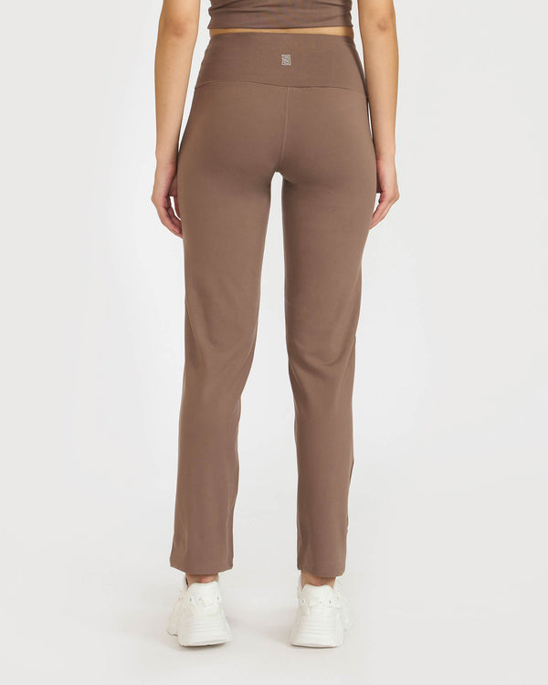 Zen Straight Fit Pants & Tank Top In-Built Sports Bra Co-ord Set
