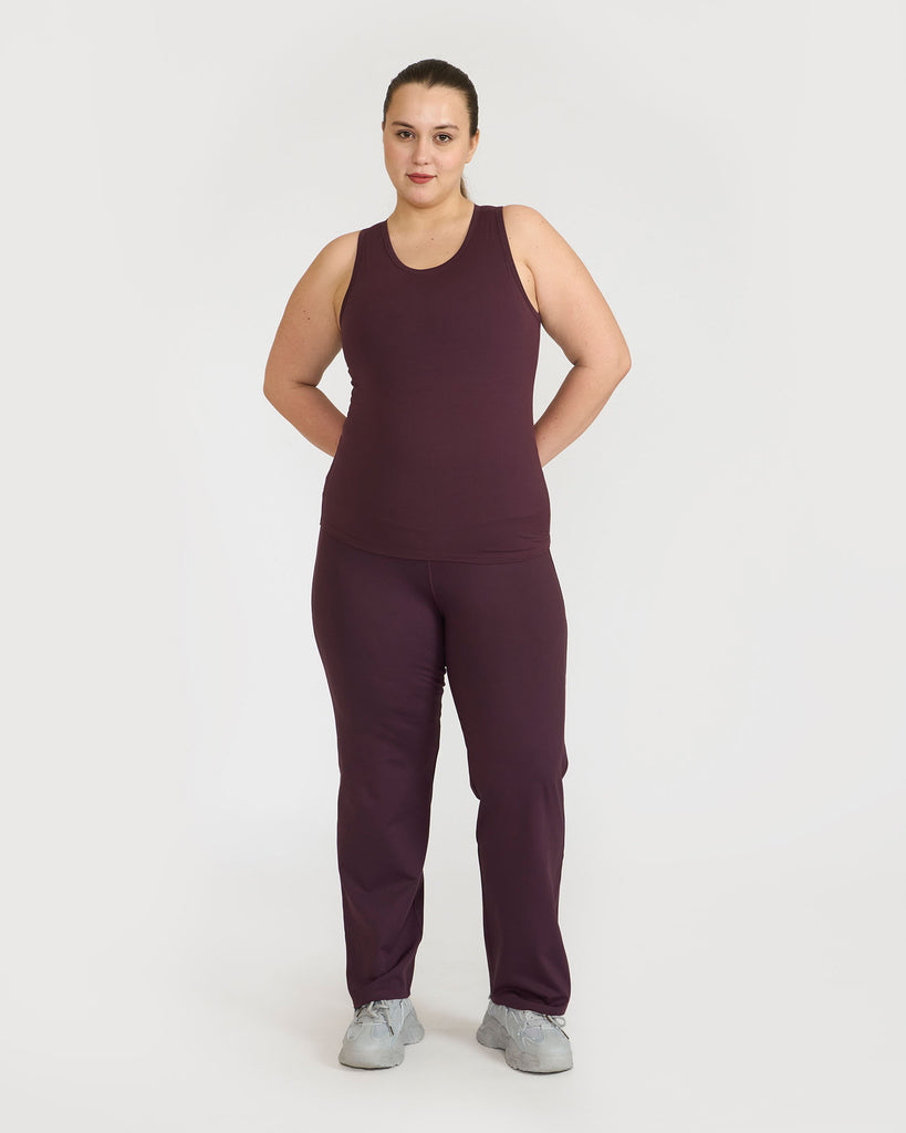 Hunnit Zen Straight Fit Pants & Tank Top In-Built Sports Bra Co-ord Set Zen straight Pants & Built in tank top Co-ord set