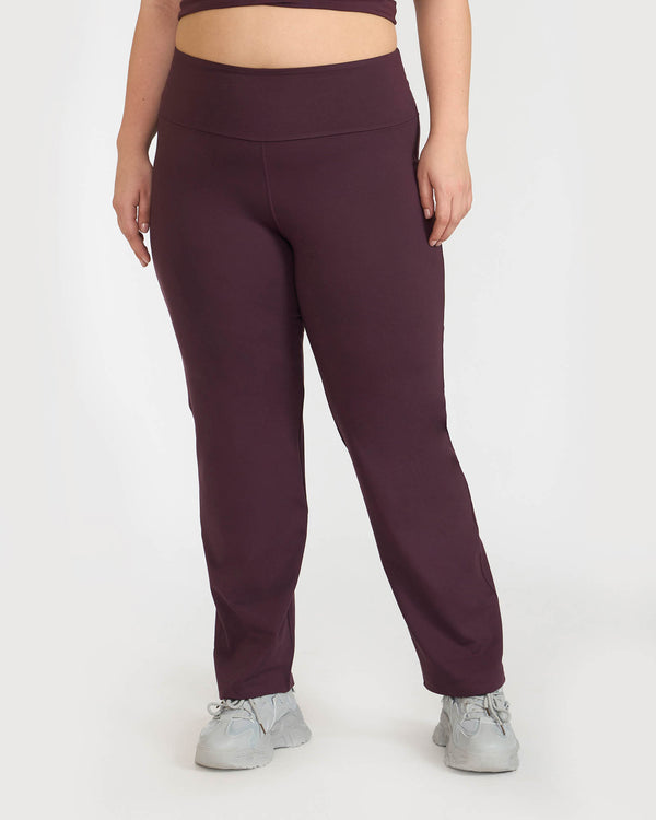 Zen Straight Fit Pants & Tank Top In-Built Sports Bra Co-ord Set