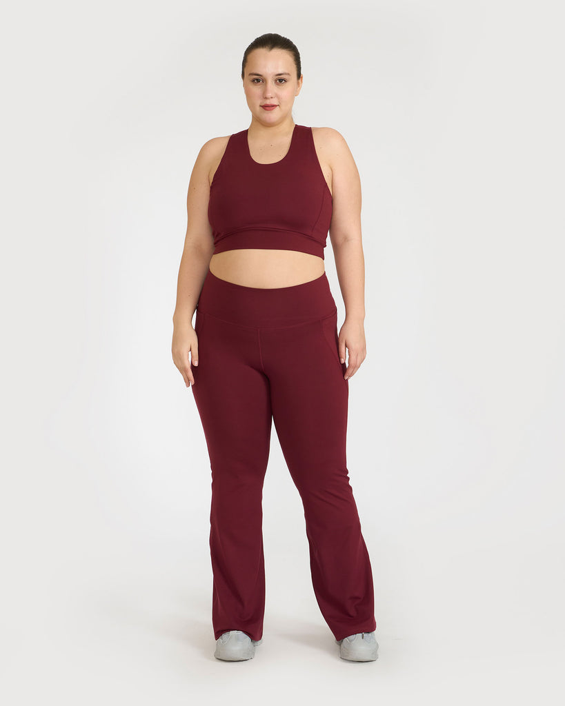 Hunnit Zen 2-in-1 Crop Top 