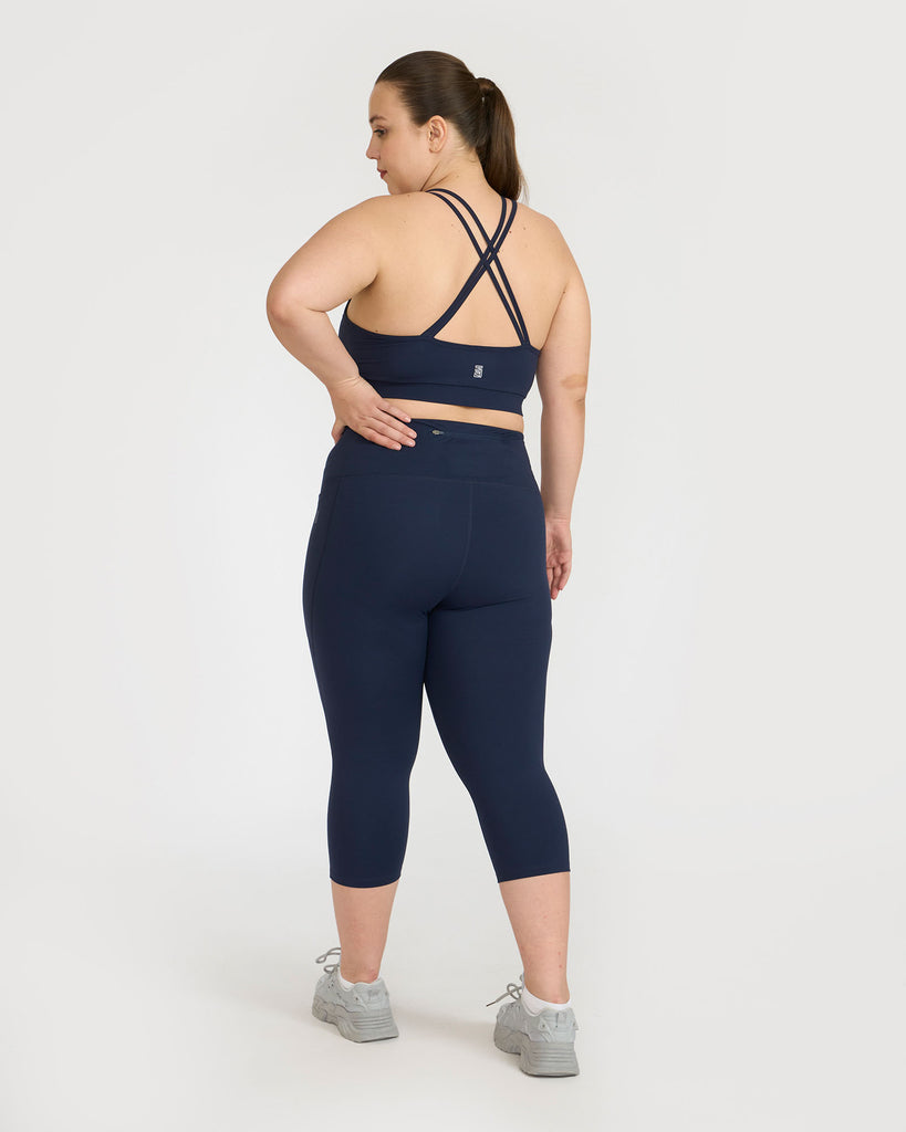 Hunnit Zen Capris and Round Neck Sports Bra Co-ord Set 