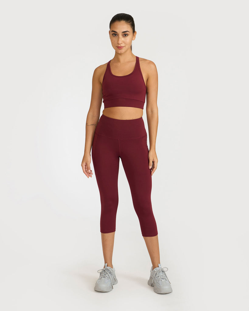 Hunnit Zen Capris and Round Neck Sports Bra Co-ord Set 