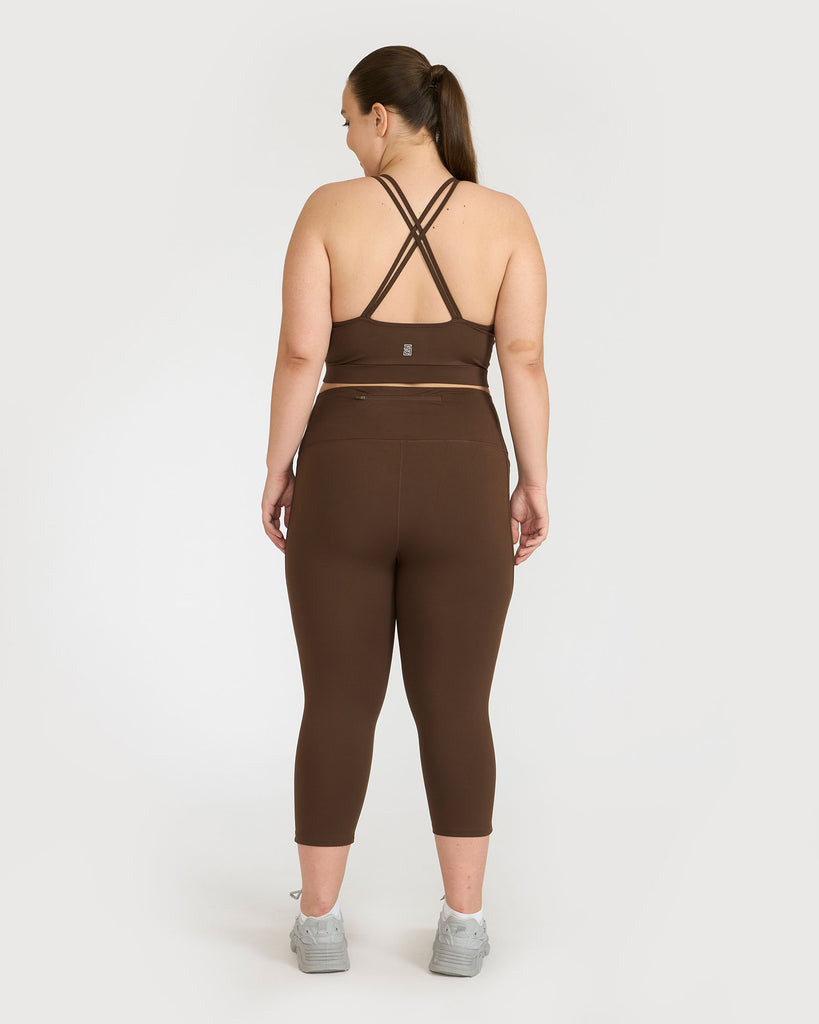 Hunnit Zen Capris and Round Neck Sports Bra Co-ord Set 