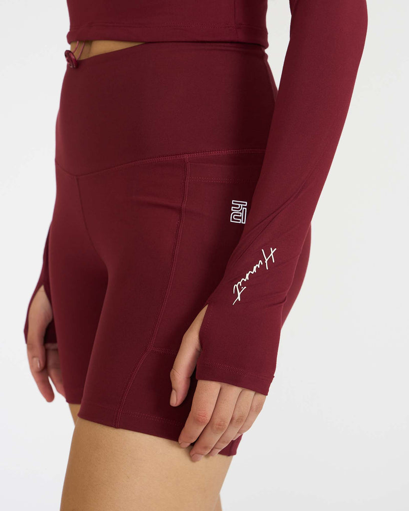 Hunnit Zen Cycling Shorts & Full Sleeve Crop top Co-ord set 