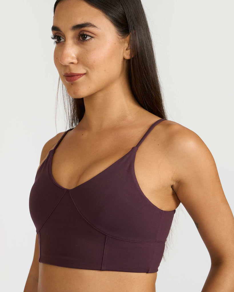 Hunnit Zen Padded Sports Bra - V Neck Zen V-Neck Sports Bra