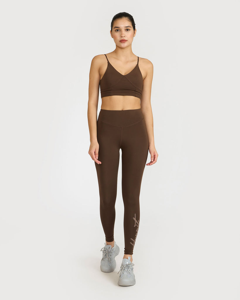 Hunnit Zen Seamless Leggings and V Neck Sports Bra Co-ord Set 