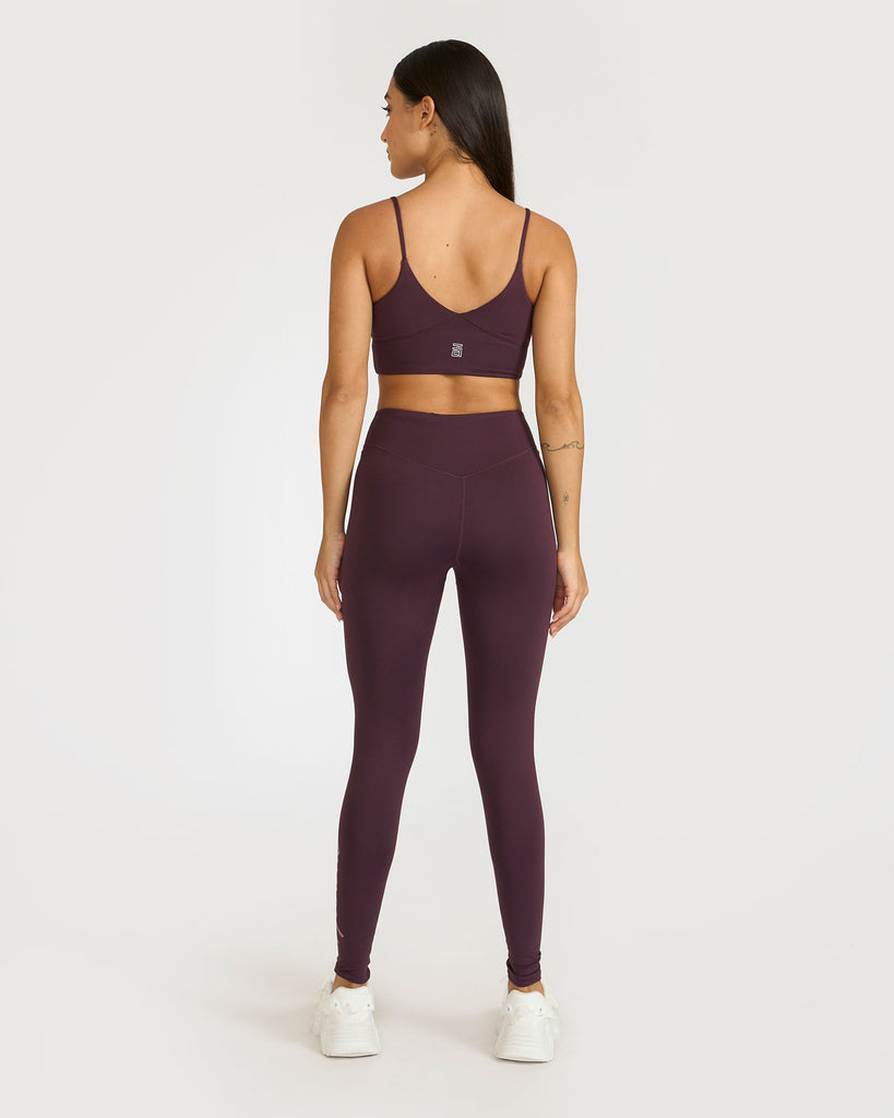 Hunnit Zen Seamless Leggings and V Neck Sports Bra Co-ord Set 