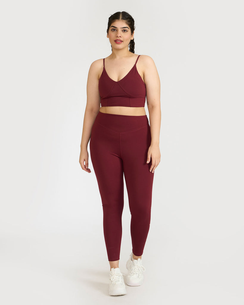 Hunnit Zen Seamless Leggings and V Neck Sports Bra Co-ord Set 