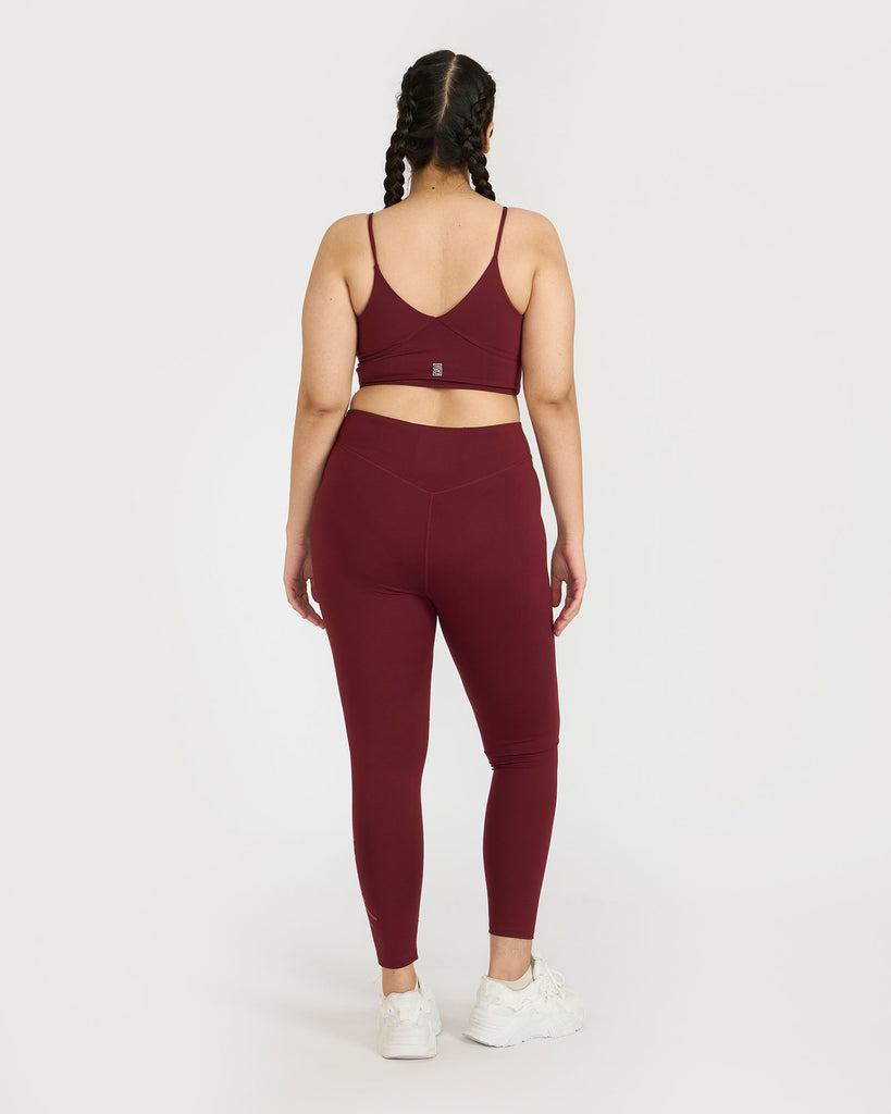 Hunnit Zen Seamless Leggings and V Neck Sports Bra Co-ord Set 