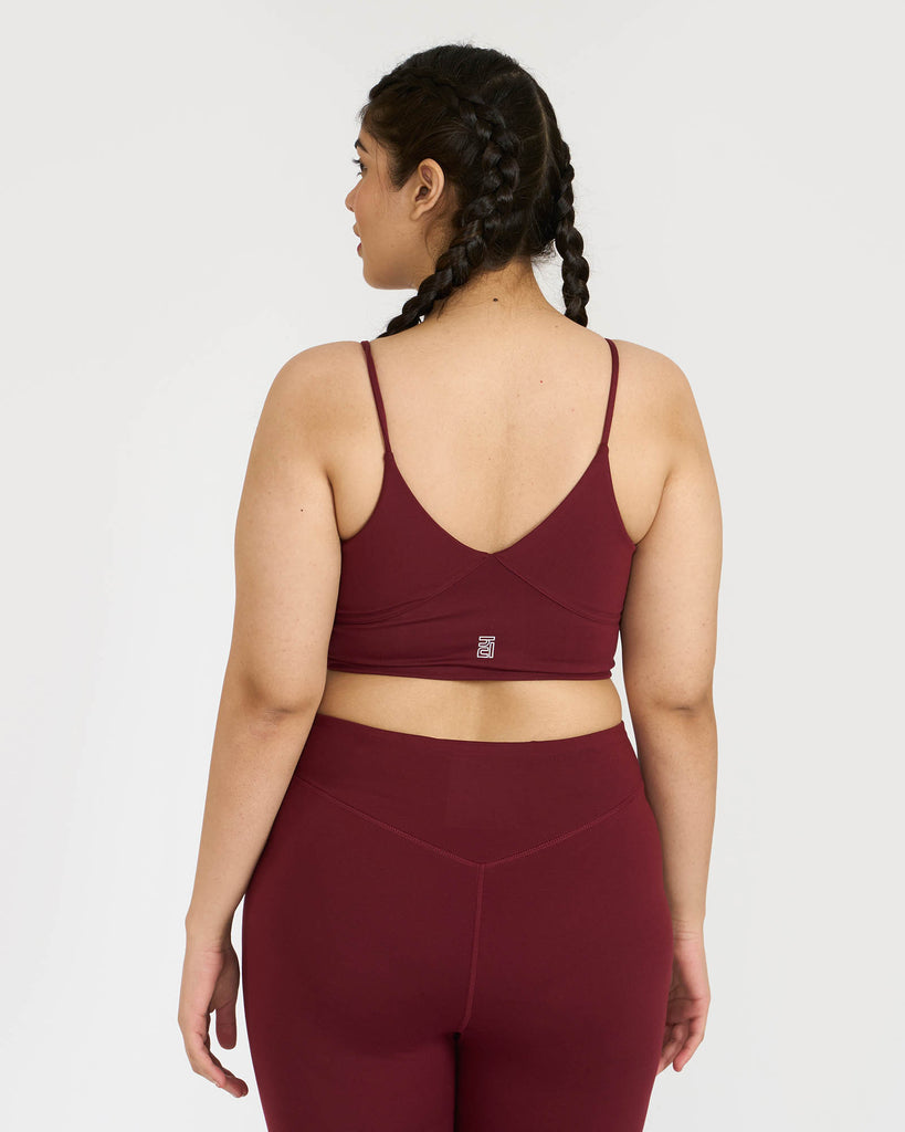 Hunnit Zen Seamless Leggings and V Neck Sports Bra Co-ord Set 