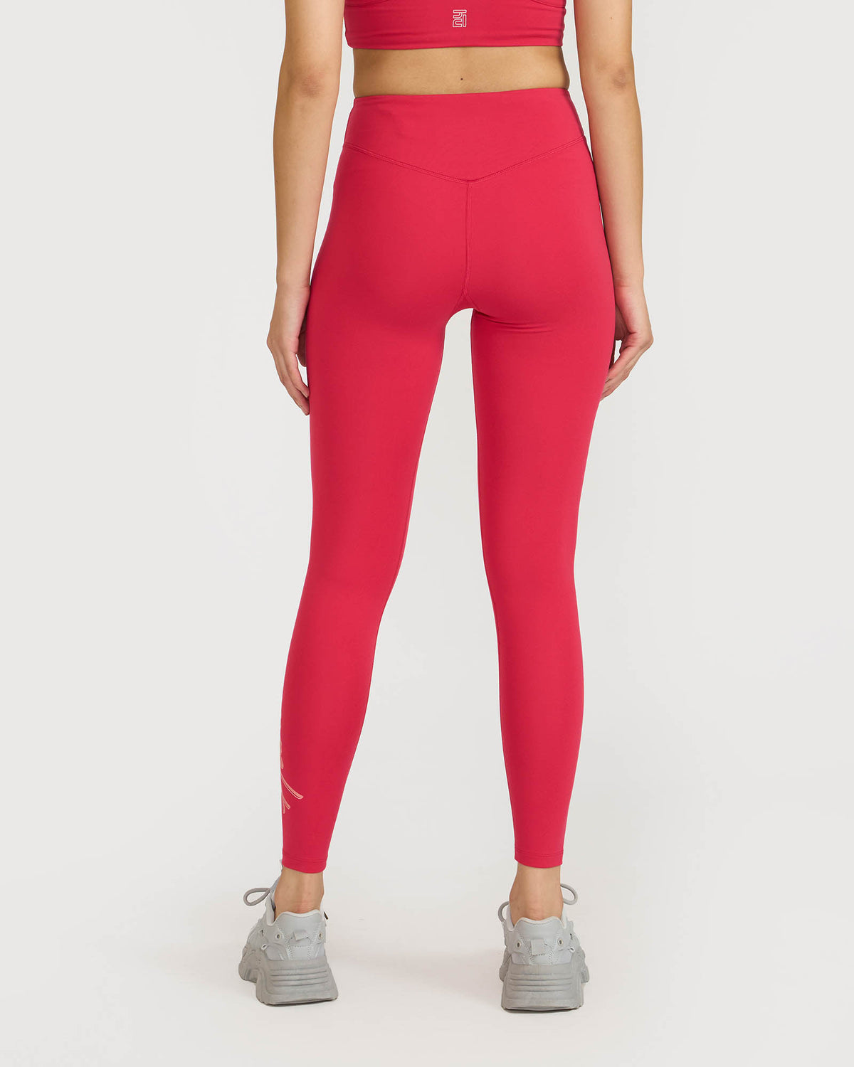 Zen Seamless Leggings and Padded V Neck Sports Bra Co-ord Set
