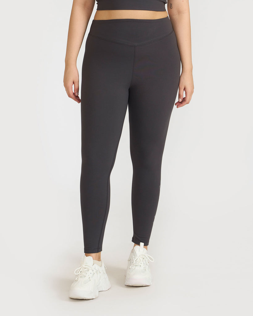 Hunnit Zen Seamless Leggings and 2-in-1 Crop Top Co-ord Set 