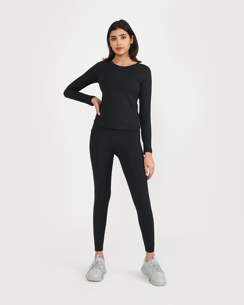 Hunnit Zen Full Sleeves Top with In-built Sports Bra & Ankle Length Leggings Co-ord Set Zen Tank Top with built-in Sports Bra & 7/8th Leggings Co-ord Set