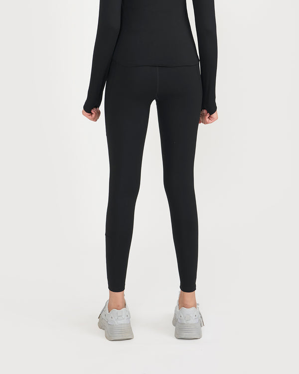 Zen Full Sleeves Top with In-built Sports Bra & Ankle Length Leggings Co-ord Set
