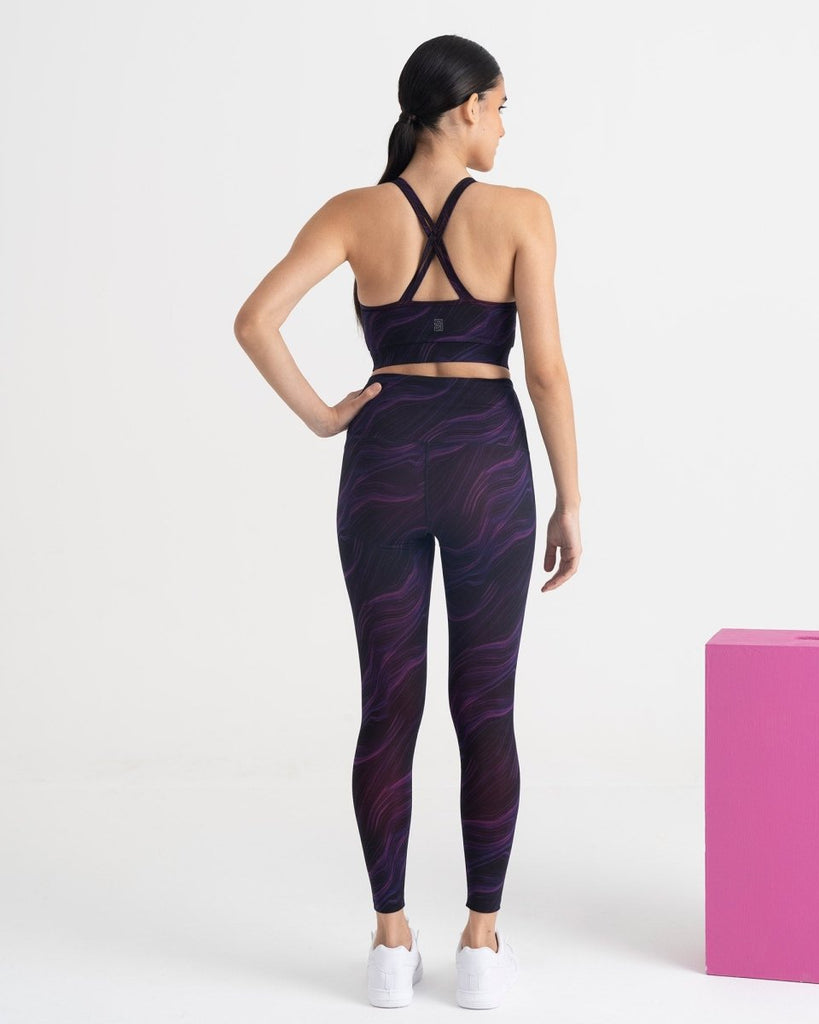 Hunnit Cosmic Waves 7/8 Leggings and Sports Bra Co-ord Set Cosmic Waves 7/8 Leggings and Sports Bra Co-ord Set