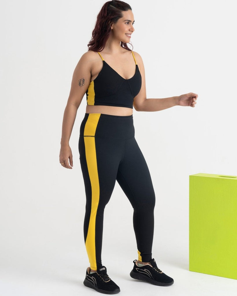 Hunnit Epic Pop 7/8 Leggings and Sports Bra Co-ord Set Epic Pop 7/8 Leggings and Sports Bra Co-ord Set