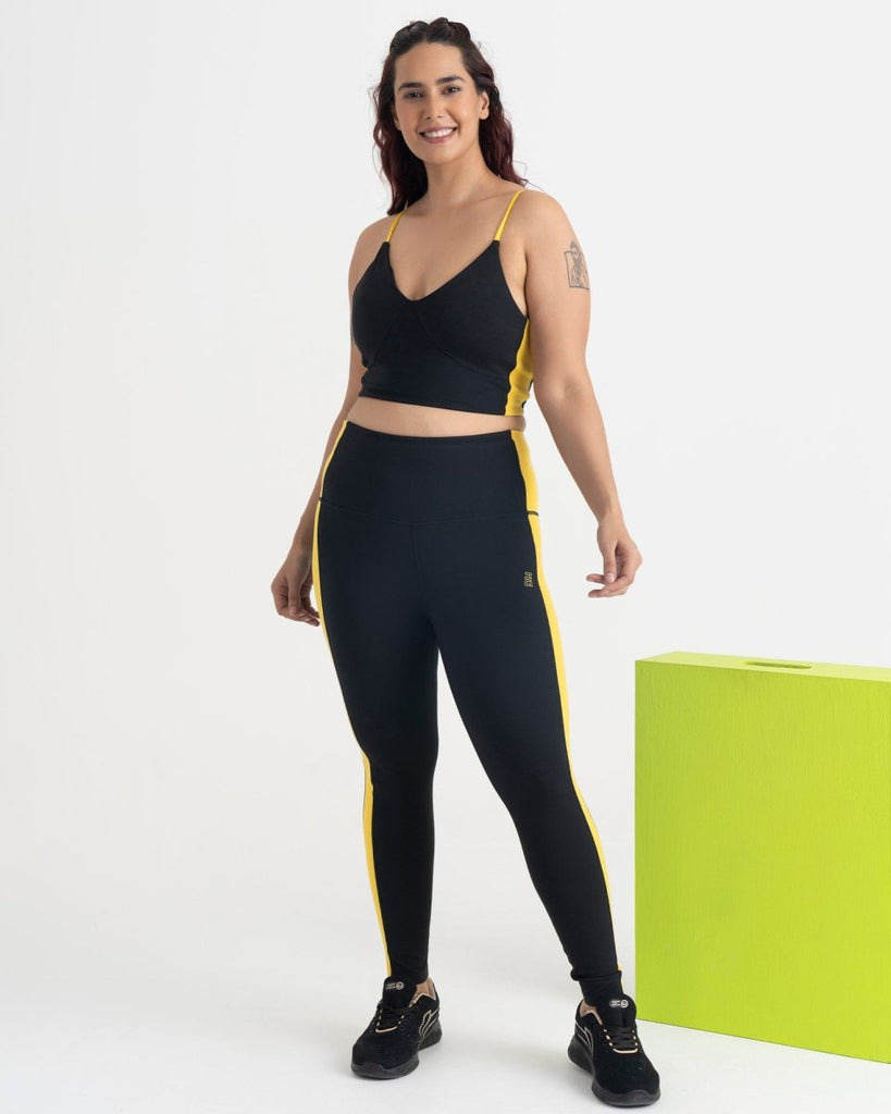 Hunnit  Epic Pop ⅞ Leggings and Sports Bra Co-ord Set - Hunnit