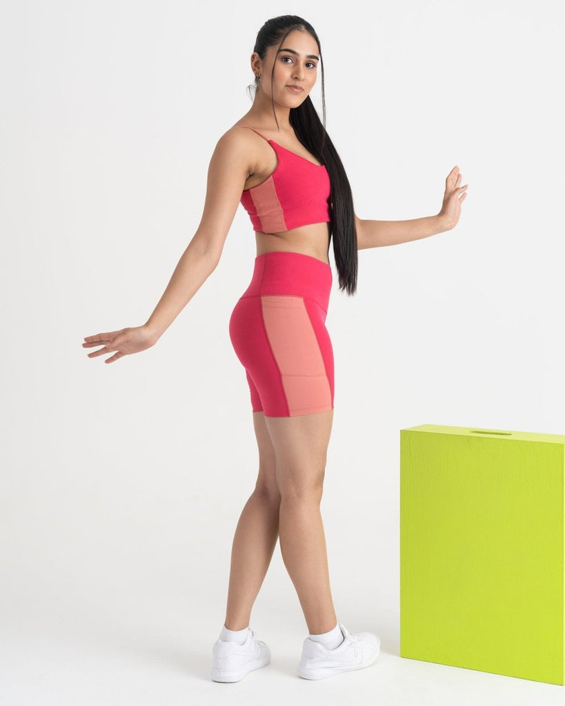 Hunnit Epic Pop Shorts and Sports Bra Co-ord Set Epic Pop Shorts and Sports Bra Co-ord Set