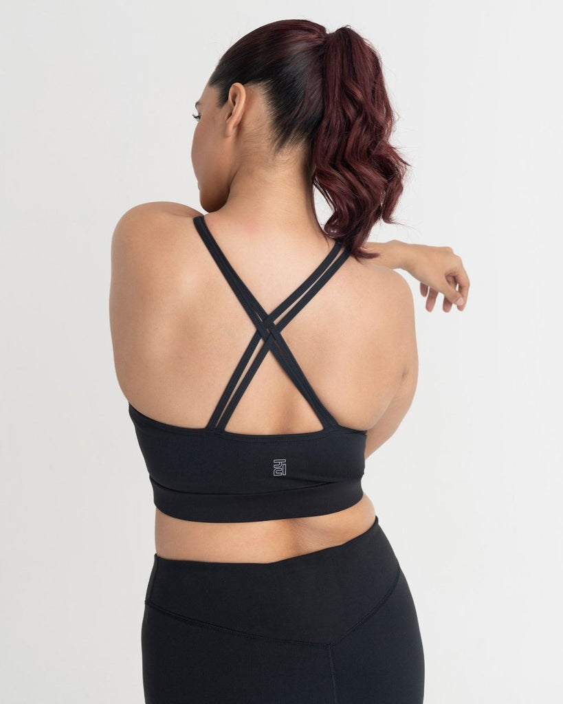 Hunnit Zen Seamless Leggings and Round neck sports Bra Co-ord Set Zen Seamless Leggings and Round neck sports Bra Co-ord Set - Hunnit